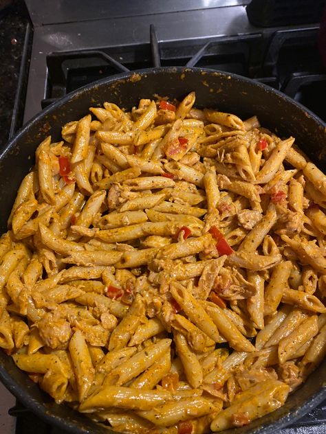 Chicken Aesthetic Food, Cajun Pasta, Soul Food Dinner, Cajun Chicken Pasta, Cajun Chicken, Food Babe, Delicacy Food, Healthy Food Motivation, Yummy Comfort Food