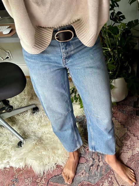 Review: The viral Madewell darted barrel-leg jeans Barrel Jeans, Long Torso, The Hype, Jeans Outfit, Madewell Jeans, They Live, Ankle Length Pants, Petite Size, Dart