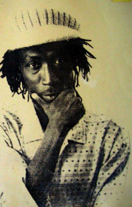 ALTON ELLIS, late seventies... Alton Ellis, Jamaica Culture, Famous Legends, Reggae Artists, Dancehall Music, Roots Reggae, Jamaican Culture, Jamaican Music, R&b Music