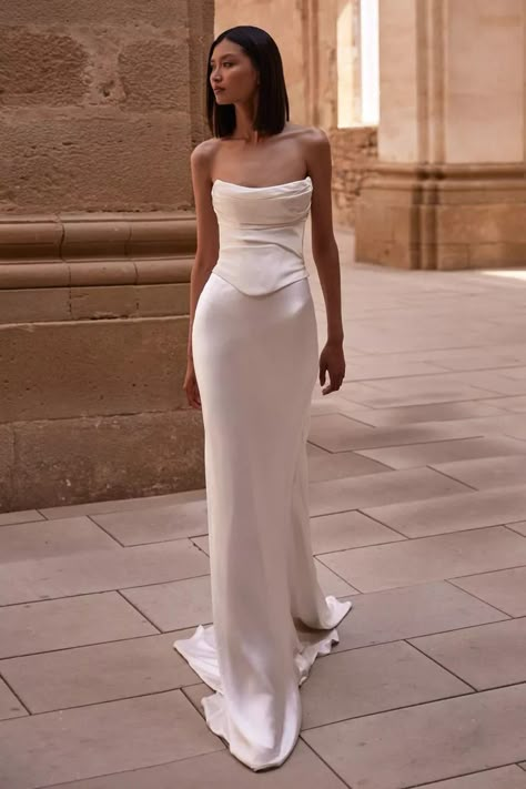 Calvin Klein Wedding Dress, Strapless Mermaid Wedding Dress Simple, Open Back Silk Wedding Dress, Satin Wedding Dress Aesthetic, Corset Silk Wedding Dress, Corset Satin Wedding Dress, Convertible Wedding Dress Long To Short, Corset Wedding Dress Vintage, Milla Nova Wedding Dresses