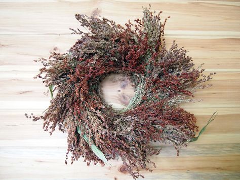 17 inch Primitive Broom Corn Wreath - Country Farmhouse Style Decor Broom Corn Wreath, Corn Ideas, Corn Wreath, Straw Broom, Broom Corn, Kissing Balls, Tall Plant, Prim Crafts, Corn Seed