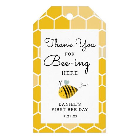 Bumble Bee Birthday Party, Bee Puns, Bumble Bee Birthday, Honey Bee Baby Shower, Bee Theme Party, Bee Birthday Party, Bee Baby Shower Theme, Baby Shower Yellow, Mommy To Bee