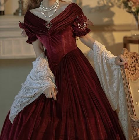 scarlett dragna | caraval Gaun Abad Pertengahan, Chique Outfits, Old Fashion Dresses, Royal Dresses, Fantasy Dresses, Old Dresses, Fairytale Dress, Fantasy Dress, Historical Dresses