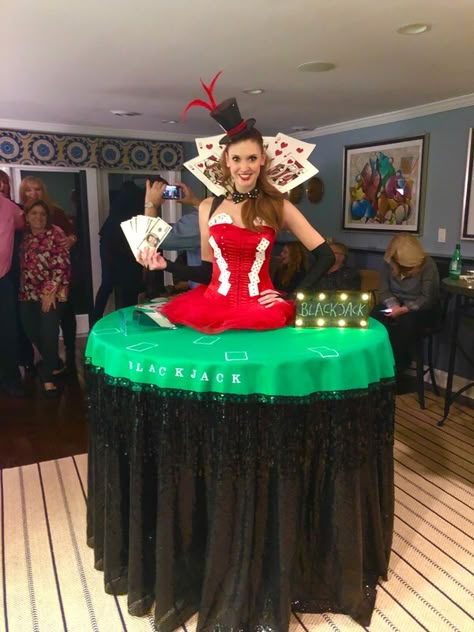 Casino Theme Party Costumes, Casino Outfit Ideas, Casino Theme Party Outfit, 2024 Party, Casino Theme Party Decorations, Vegas Theme, Costume Themes, Casino Royale, Birthday Dinner