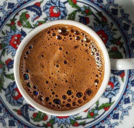 Turkish Coffee Set, Turkish Coffee Cups, Coffee Sets, Arabic Coffee, Coffee Making, Starbucks Coffee Recipes, Ceramic Gifts, Turkish Coffee, Coffee Love