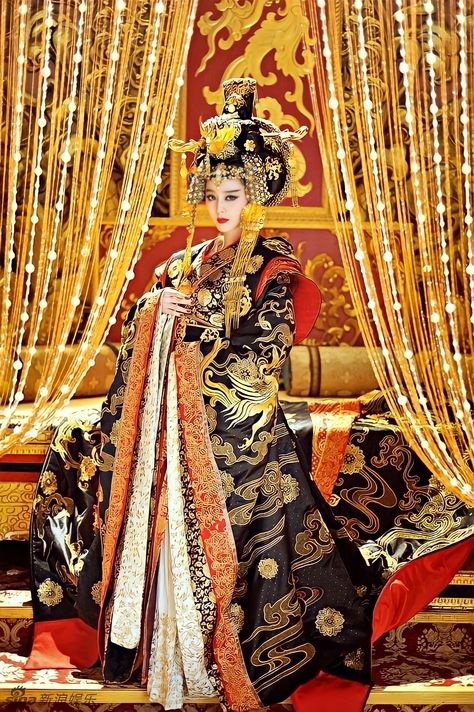 The Empress Of China Dresses, Fan Bingbing Empress, Queen Amidala Costume, Fan Bing Bing, The Empress Of China, Wu Zetian, Aladdin Costume, Film China, Empress Of China