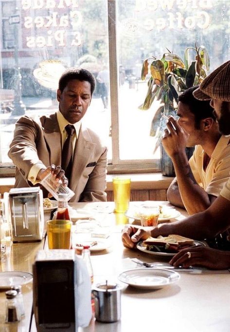 American Gangster, Urban Books, Gangster Films, Gangster Movies, James Cagney, Septième Art, Unfinished Business, Ridley Scott, Denzel Washington