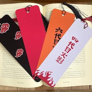 Cute Bookmarks Diy Creative, Naruto Bookmark Diy, Bookmarks Handmade Anime, Anime Bookmarks Diy, Book Mark Anime, Naruto Bookmark, Anime Bookmarks Ideas, Manga Bookmark, Handmade Bookmark Ideas