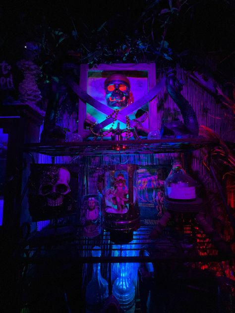 Spooky Plants, Tiki Bars, Tiki Decor, Halloween House Party, 2024 Halloween, Diy Bar, Halloween Spooky, Tiki Bar, Halloween House