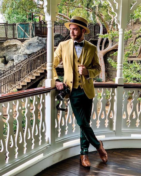 Photo Ideas Men, Dapper Day Disneyland, Disney Dapper Day, Dapper Day, Disney Photos, River Boat, Pose Ideas, Disney Style, Disneyland