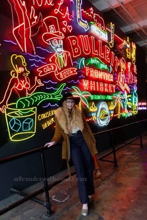 Inside Los Angeles’ Historic Grand Central Market | Atomic Redhead Grand Central Market Los Angeles, Grand Central Market, Crowds Of People, Beverly Hills Real Estate, Cali Vibes, Unique Dishes, La Photography, Cheap Food, Los Angeles Food