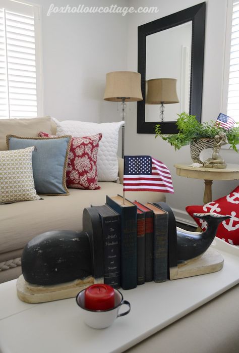 Coastal Cottage - Red White Blue Nautical Summer Home 1 Coastal Americana, Cottage Whimsical, Nautical Farmhouse, Nautical Home Decorating, Coastal Cottage Decorating, Beach Craft, Summer Living Room, Cottage Decorating, Wood Duck