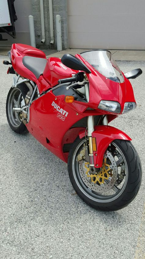 Ducati Race Bike, Ducati 999s, Ducati 999r, Ducati 696, Ducati 998, Ducati Motorbike, Ducati Superbike, Ducati Motogp, Ducati 916