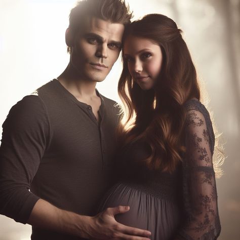 Stefan And Elena Season 1, Stefan Salvatore Fanart, Stefan And Elena, Brunette Aesthetic, Twd Comics, The Vampire Diaries Characters, Twilight Pictures, I Have A Boyfriend, Twilight Fans