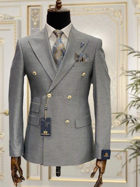 Men's Stylish Suits Classy, Suit Design For Men Mens Fashion, Wedding Suit Pattern Men, Classic Italian Suits For Men, Classic Mens Suits, Texudo Suit For Men, Expensive Suits Men Luxury, Men Classy Suits, Suits For Men Wedding Classy