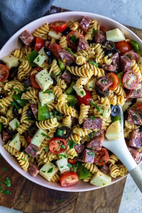 Fully loaded Italian pasta salad using mostly Trader Joe's ingredients - easy, filling and perfect for summertime parties! Loaded Pasta Salad, Loaded Pasta, Lemon Basil Pasta, Basil Pasta Salad, Banza Pasta, Italian Pasta Salad, Antipasto Salad, Greek Salad Pasta, Greek Pasta