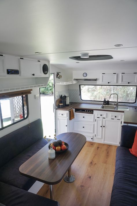 Black And White Rv Interior, Black And White Caravan Interior, Caravan Aesthetic Inside, Old Caravan Makeover Inside, Renovation Camper, On Site Caravan Renovation, Beach Caravan, Van Renovation, Annex Ideas