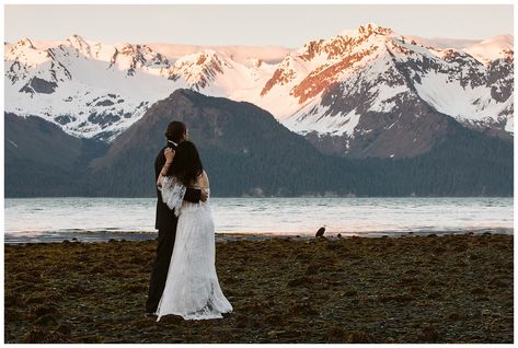 Alaskan Wedding, Alaska Elopement, Epic Elopement, Renew Vows, Seward Alaska, Alaska Wedding, Wedding Readings, Outdoor Elopement, Iceland Wedding