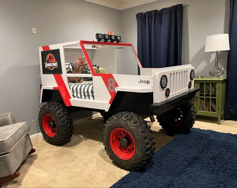 Juvenile vehicle bed for adventurous children. Car Beds For Adults, Jurassic Park Room, Jeep Bedroom, Theme Bed, Monster Truck Room Decor, Beds For Boys, Monster Truck Bed, Jeep Bed, Boy Car Room