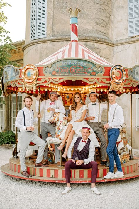 Carousel Funfair Wedding, Circus Wedding Theme, Waffle Bites, University Friends, Carnival Wedding Theme, Cirque Vintage, Wedding Food Ideas, Summer Wedding Venues, Cookie Shots