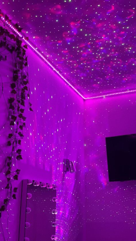 Led Aesthetic Room, Chill Rooms, Led Aesthetic, Galaxy Room, Purple Room Decor, Bedroom Ideas For Small Rooms Cozy, Purple Room, Apartment Decorating On A Budget, Neon Room