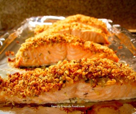 Moist, buttery fish luxuriates under a golden crust of pine nuts, seasoned with rosemary and orange zest. Quick, easy and impressive! Treat yourself! Airfryer Salmon, Rosemary Salmon, Pine Nut Recipes, Seafood Entrees, Easy Salmon Recipes, Airfryer Recipes, Orange Wedges, Crusted Salmon, Pine Nut