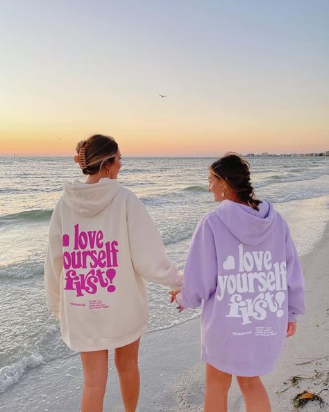 Aesthetic Graphic Sweatshirt, Self Love Club Hoodie, Aesthetic Sweatshirt Design, Cute Sweatshirts Aesthetic, Hoodies Aesthetic Girl, Cute Hoodies Aesthetic, Cool Hoodies Designs, Cute Merch, The Beach Club