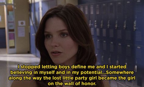 When she knew how much she had grown throughout high school: 25 Times Brooke Davis Was Clearly The Best “One Tree Hill” Character Brook Davis, Female Tv Characters, Brooke Davis Quotes, One Tree Hill Brooke, One Tree Hill Quotes, Wall Of Honor, Hill Quotes, Red Band Society, Quotes Arabic