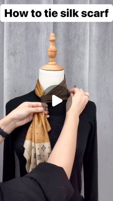 How To Tie Silk Scarf, How To Style Silk Scarf, How To Tie A Scarf, Tie Silk Scarf, Tying A Scarf, Neck Scarf Tying, Silk Scarf Style, Ways To Wear A Scarf, Tie Scarf