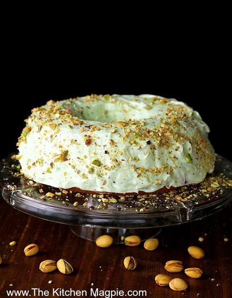 Homemade Pistachio Pudding Cake Cake With Pistachio, Pistachio Pudding Cake, Pistachio Pudding Cookies, Buttercream Icing Recipe, Pistachio Recipes, Pistachio Pudding, Pistachio Cake, Bundt Cakes Recipes, Pudding Cake