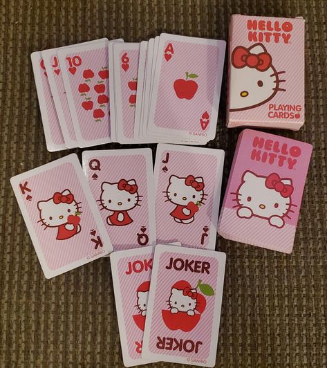 Hello Kitty Play Cards, Hello Kitty Board Game, Sanrio Playing Cards, Pink Playing Cards Aesthetic, Cute Deck Of Cards, Playing Card Games Aesthetic, Hello Kitty Uno Cards, Hello Kitty Playing Cards, Pink Playing Cards