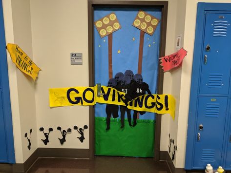 Homecoming door decorations. Homecoming Door Decorations, Homecoming Decorations Hallway, Homecoming Hallways, School Hallway Decorations, Homecoming Decorations, Homecoming Signs, Homecoming Spirit Week, Homecoming Spirit, Homecoming Week