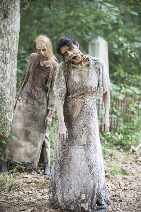 Pin for Later: The Fashion-Based Theory From The Walking Dead That No One Is Talking About We Get It, Though — Maxis Work For Pretty Much Every Occasion Walkers Twd, Twd Walkers, Zombie Costumes, Witches Ball, Twd Memes, Night Walkers, Zombies 3, Zombie Art, The Zombies