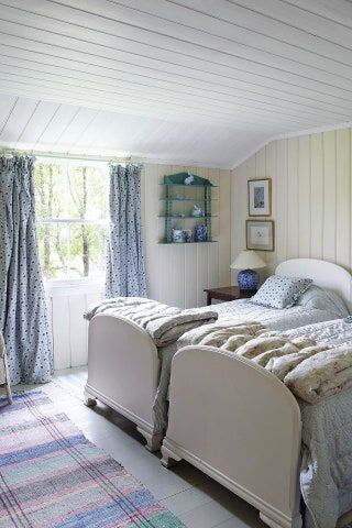 17 country bedroom ideas - from cottages to stately homes | House & Garden English Country Bedroom, Victorian Bed, Tongue And Groove Panelling, Country Cottage Decor, Modern English, Georgian Homes, Country Bedroom, House Garden, Remodel Bedroom