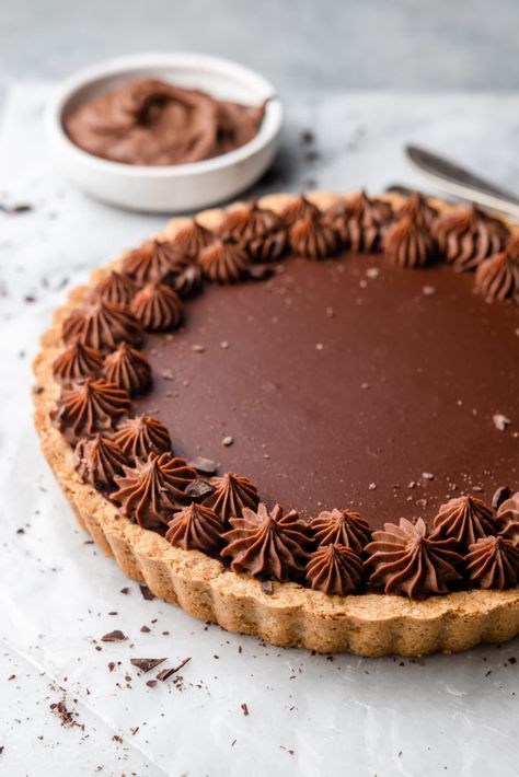 Chocolate Mousse Tart, Mousse Tart, Cranberry Tart, Mousse Pie, Vegan Chocolate Mousse, Dark Chocolate Mousse, Bakers Chocolate, Gluten Free Christmas, Vegan Dark Chocolate