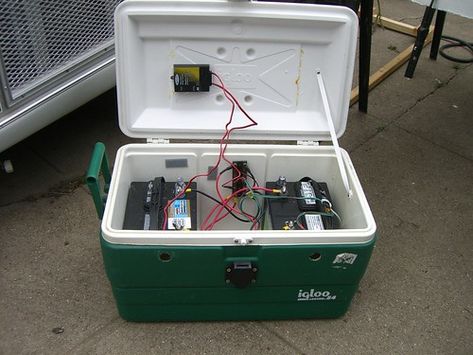 Battery Bank in a Cooler | Two 12 volt batteries in parallel… | Flickr Solar Battery Bank, Portable Battery Bank, Rv Solar Power, Rv Solar, Solar Power Diy, Battery Bank, Off Grid Solar, Best Solar Panels, Solar Projects