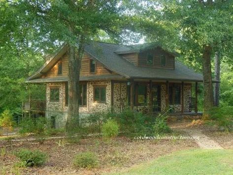 Cordwood Homes, She Shed Decor, Northern White Cedar, Cedar Posts, Cord Wood, Cozy Family Rooms, Woodland Park, Unusual Homes, Cabins And Cottages