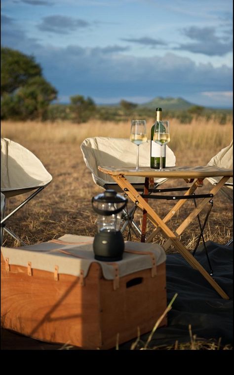 Singita Explore Mobile Tented Camp - Grumeti Reserves, Tanzania Outdoor Hacks, Tented Camp, Camping Bedarf, Yosemite Camping, Vintage Safari, Retro Camping, Safari Tent, Camping Style, Canvas Tent