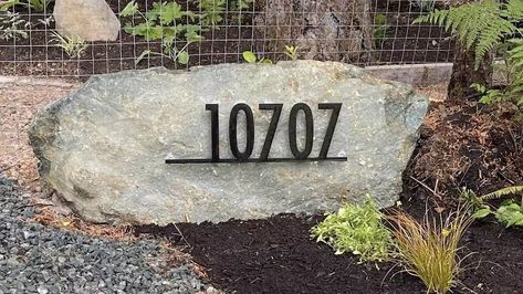 House Numbers On Rock Ideas, House Number On Rock, Yard Address Sign Ideas, Large House Numbers, Address Marker, Landscaping Rock, Rock Sign, Landscape Rock, Rock House