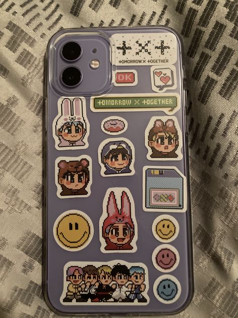 Ipad Case Stickers Ideas, Txt Phone Case, Ipad Case Stickers, Phone Case Painting, Case Painting, Kpop Phone Cases, Diy Phone Case Design, Stickers Collage, Iphone Case Stickers