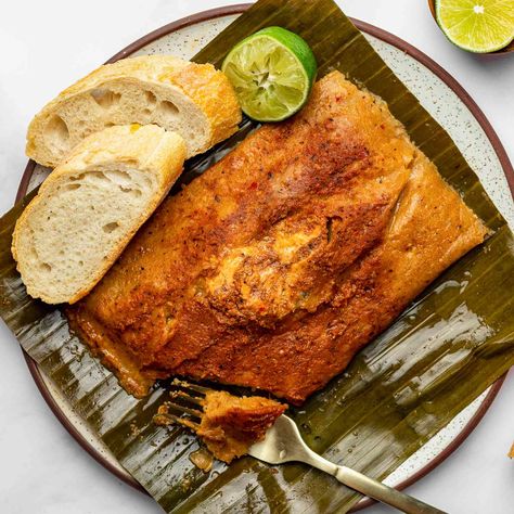 Guatemalan Tamales, Guatemalan Food, Latino Recipes, Chicken Tamale, Chicken Tamales, Roasted Tomato Salsa, Tamale Recipe, Citrus Chicken, Tender Chicken