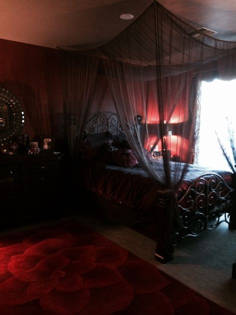 My bedroom Goth Room, Gothic Decor Bedroom, Gothic Room, Gothic Bedroom, Dark Home Decor, Bedroom Red, Red Rooms, Dreamy Room, Dream Room Inspiration