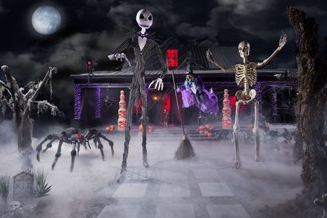 The First Sign of Halloween Is Here: Home Depot's 12-Foot Skeleton Returns 12 Foot Skeleton, Home Depot Halloween, Halloween Lawn Decorations, Creepy Doll Halloween, Diy Swing, Halloween Lawn, Dog Skeleton, Backyard Movie Nights, Scary Decorations