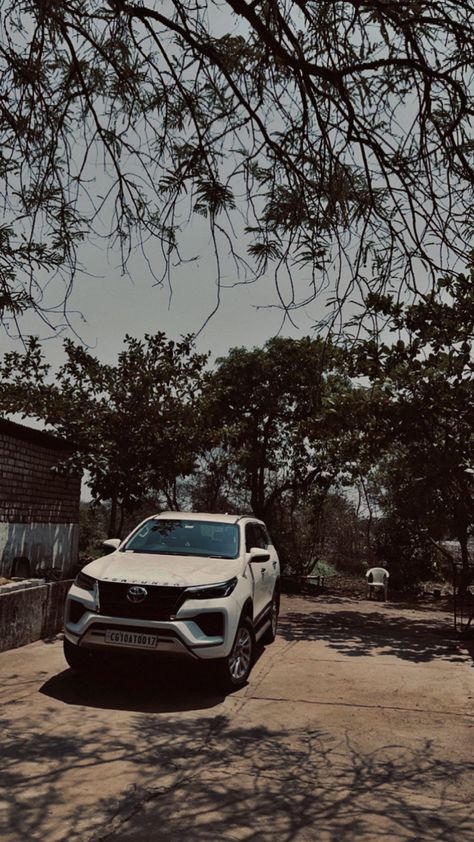 Fortuner Toyota Wallpapers Hd Black, Money Images Cash Indian, Best Suv Cars, Creative Snaps For Snapchat, Night Bike Ride, Night Rides Snapchat, Cute Backgrounds For Iphone, Night Biking, Bts V Pictures