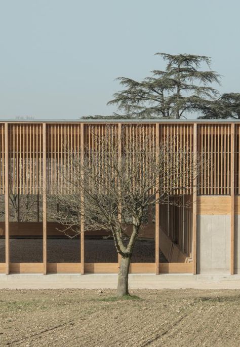 Journal Wood Facade, Timber Screens, Wooden Facade, Stable Design, Timber Architecture, Stables Design, Timber Structure, Natural Ventilation, Facade Architecture