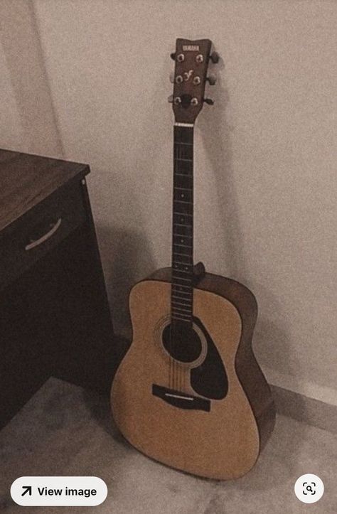 Aesthetic Guitars Acoustic, Annabellecore Aesthetic, Acoustic Guitars Aesthetic, Boy Playing Guitar Aesthetic, Aesthetic Guitar Acoustic, Acoustic Guitar Aesthetic Wallpaper, Guitar Acoustic Aesthetic, Music Boy Aesthetic, Guitar Aesthetic Boy