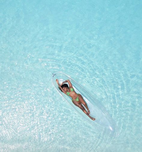 Clear Kayak Photoshoot, Boat Photo Ideas, Kayak Photoshoot, Kayak Photography, Drone Photoshoot, Boat Poses, Kayaking Aesthetic, Vacay Pictures, Kayak Pictures