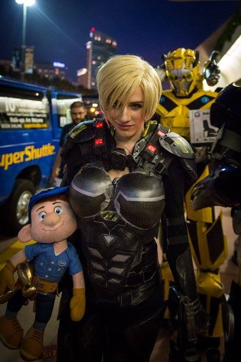 . Felix Wreck It Ralph, Wreck It Ralph Cosplay, Sergeant Calhoun, Womens Cosplay, Awesome Cosplay, Comic Con Cosplay, Epic Cosplay, Disney Cosplay, Wreck It Ralph