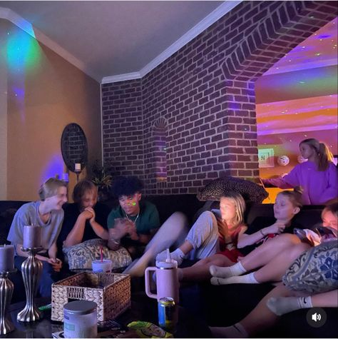 friend group, friends, plan ideas, party, lights, movie night Group Movie Night, Friends Movie Night Aesthetic, Movie Marathon Aesthetic With Friends, Friend Group Movie Night, Friend Movie Night, Movie Night Aesthetic Friends, Friend Movie Night Aesthetic, Movie Theater With Friends Aesthetic, Pictures Friends