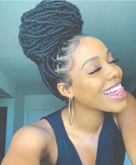 Faux Locs Goddess, Locs Goddess, Crochet Faux Locs, Natural Braids, Marley Hair, Faux Locs Hairstyles, Long Box Braids, Natural Afro Hairstyles, Goddess Locs